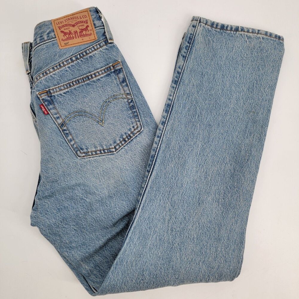 Levi's Original 501 Womens 26x30 Button-Fly Straight Leg Distressed Blue Jeans